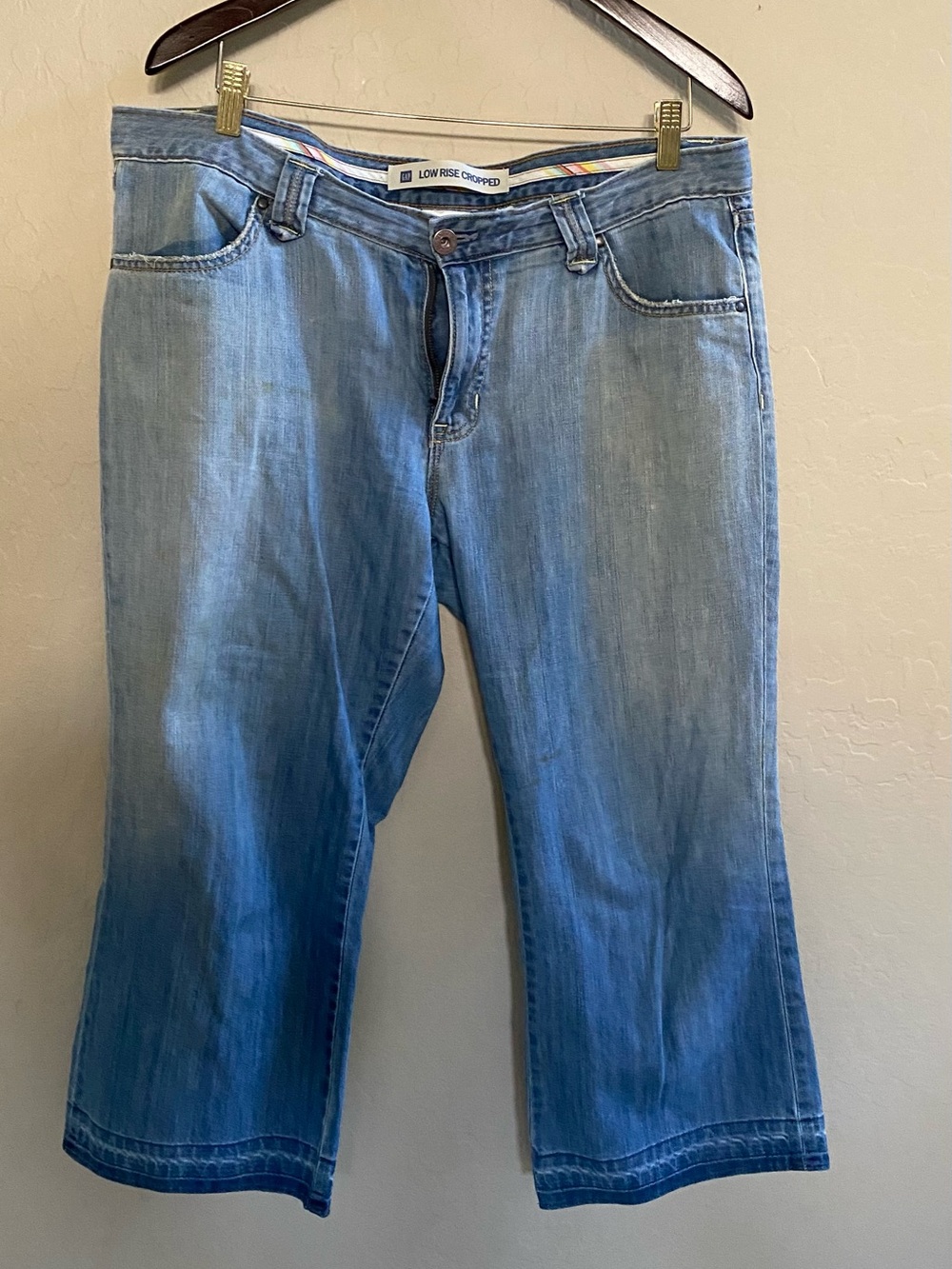 GAP Light Blue Boot Cut Low-Rise cropped see measurements